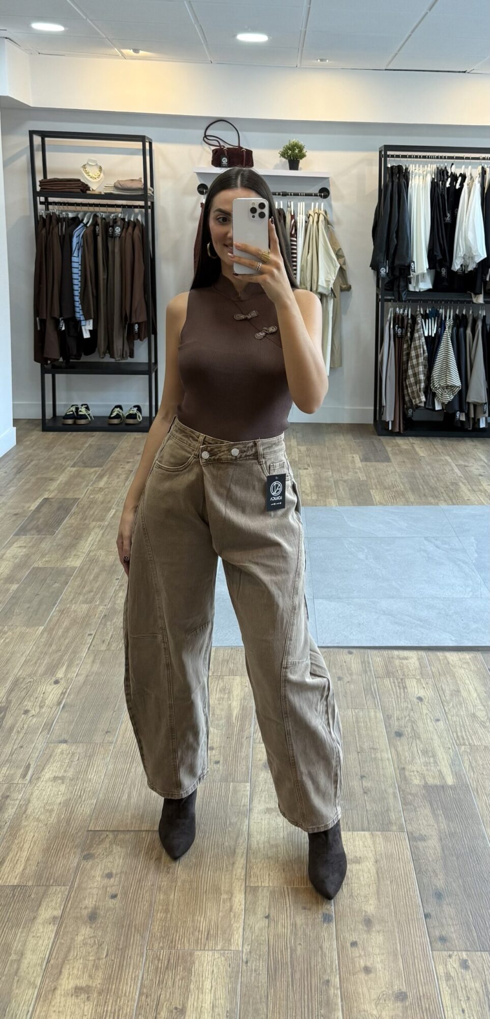 Jeans cruzado camel - Imagen 3