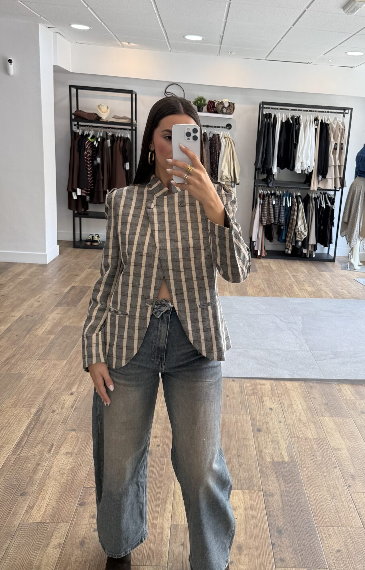 Blazer cruzada gris