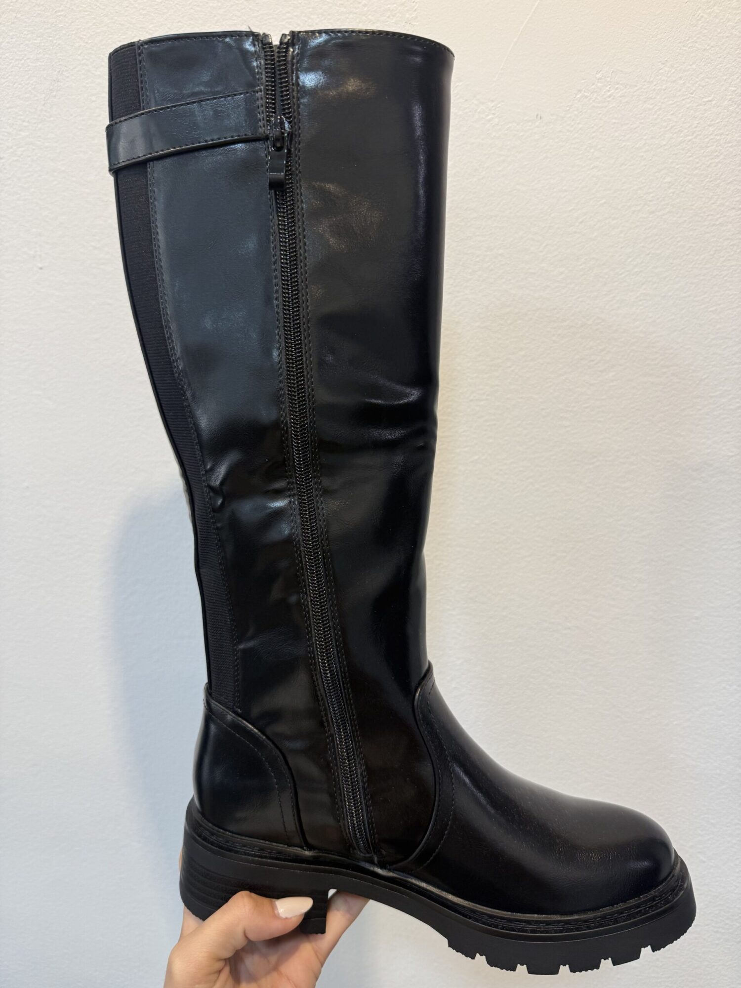 Bota alta negra - Imagen 3